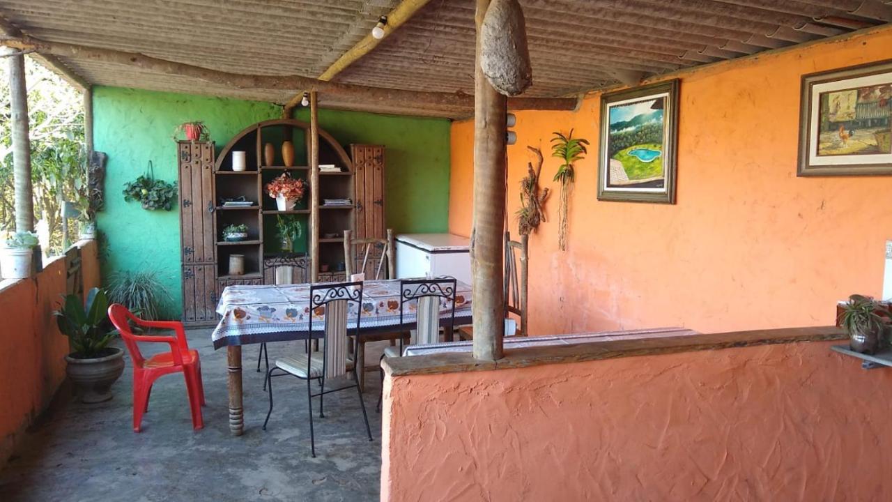 جوبوتيكاتوباس Pousada Chales Do Retiro - Serra Do Cipo Mg المظهر الخارجي الصورة